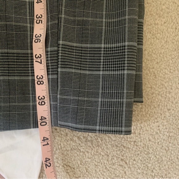 Banana Republic Black and white ankle length Avery Trouser 14Tall. - Picture 2 of 3